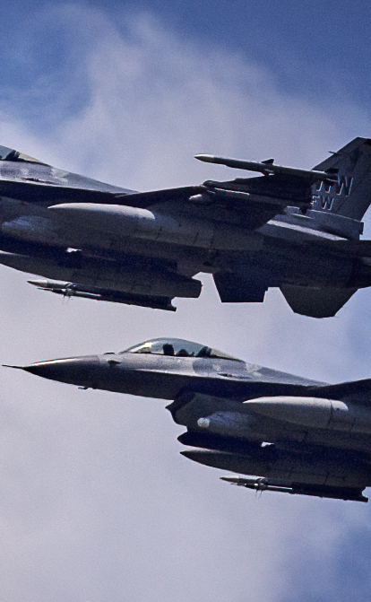 Нидерланды могут отправить истребители F-16 в Украину после обучения пилотов – Bloomberg /Getty Images