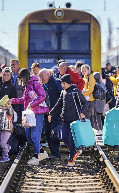 Дуже великий перехід. 5 млн українців залишили країну з початку війни. /Getty Images