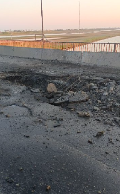 Росія заявила про обстріл Чонгарського мосту на межі з Кримом (фото, відео)