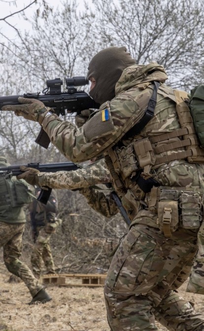 Українські військові, 29 березня 2022 року. /AP