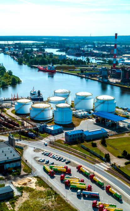 Група компаній UPG придбала у Польщі термінал для зберігання і перевалки нафтопродуктів