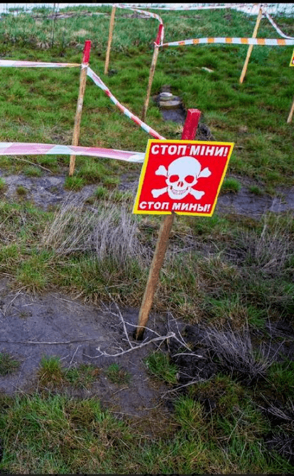 Humanitarian demining in Mykolaiv region, Vasylivka village. Photo courtesy The HALO Trust