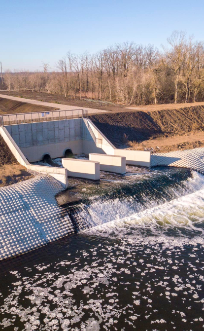 Магістральний водогін «Інгулець-Південне водосховище». Фото: Автомагістраль-Південь