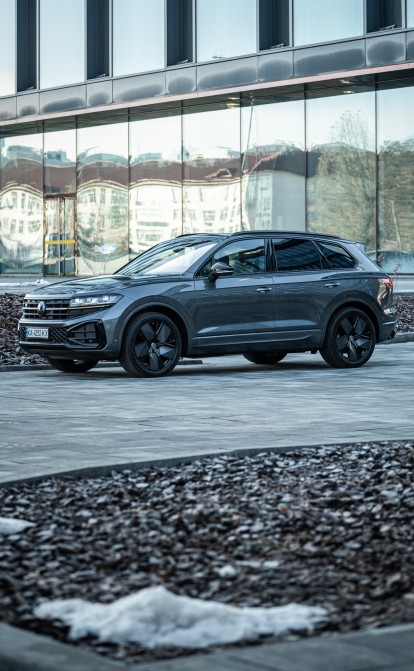 Volkswagen Touareg /Артем Галкин
