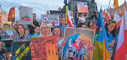 Миллионы украинских переселенцев рискуют дважды уплатить налоги. Власти готовят решение, но юристы предлагают спасаться самостоятельно /Фото Getty Images