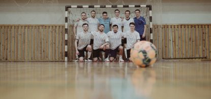 «Побеждает команда, а не игрок». Зачем основатель Netpeak Group Артем Бородатюк создал корпоративную команду по футзалу /Фото из личного архива