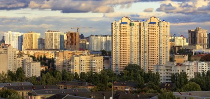 Держава готує план на десятки тисяч квартир для переселенців зі зруйнованих міст. Чи реально розв'язати це завдання /Фото Getty Images