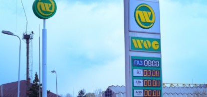 Нули на стеллах. В Украину ввозят все больше топлива, но на АЗС его купить все сложнее. В чем подвох? /Фото Анна Наконечная