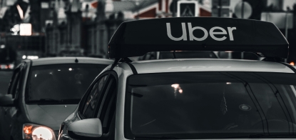 Війна в Україні дісталась таксі-ринку США. Які проблеми в Uber та Lyft /Фото visuals / Unsplash