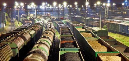 Війна відрізала Україну від моря, а металургів і аграріїв майже від всього експорту. Як тепер вивозити товар за кордон /Фото Shutterstock