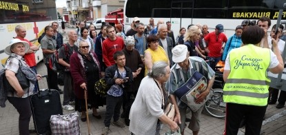 Росіяни вірять своїй військовій пропаганді більше, ніж розповідям українських родичів. Але не все безнадійно: планомірне переконання працює. Дослідження /Фото Getty Images