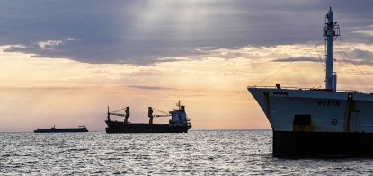 Breaking news: «Перші вісім суден прибули за українським зерном». Росіяни зняли блокаду, наш експорт відкритий? Якщо коротко, ні /Фото Getty Images