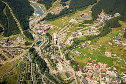 «Буковель» за 19 млн грн. ПриватБанк проведе конкурс з оренди своєї частини курорту і п’ятизіркового готелю Radisson. Чи варто чекати сюрпризів?