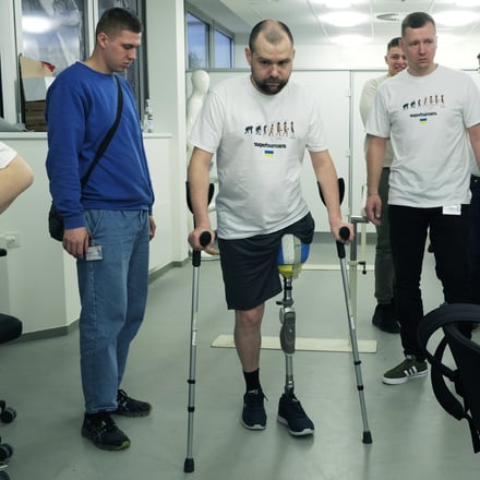 Совладелец TIS Ставницер открыл во Львове первый центр протезирования и реабилитации Superhumans /Фото 3