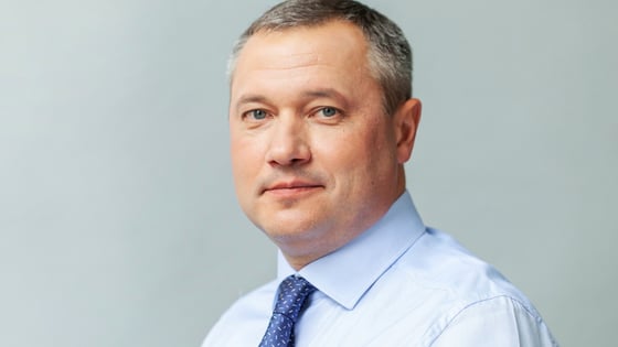 Яхта Медведчука, сотни заправок, облгазы Фирташа и активы семьи Януковича. Агентство АРМА с 2016-го ищет имущество коррупционеров, а теперь – россиян, белорусов и коллаборантов. Сколько на этом зарабатывает государство