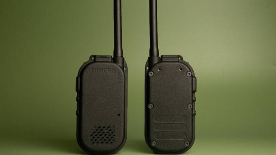 Український виробник стійких до РЕБ рацій Himera отримав постачальника в США