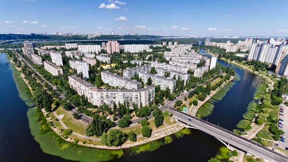 Попит на вторинне житло у річному вимірі впав, а ціни зросли – дослідження