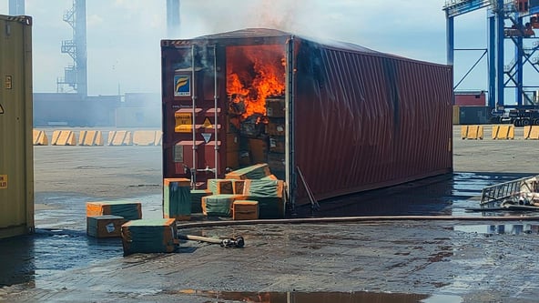 Росія вдарила двома балістичними ракетами по одеському порту, є жертви і руйнування