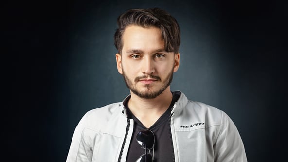 надано Vyriy