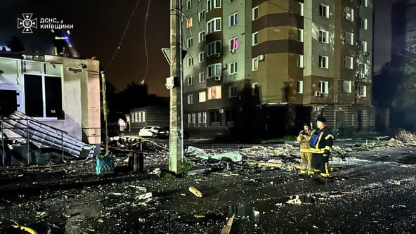 Київ та низка областей частково без світла після масованої атаки РФ: діють аварійні відключення. Головне