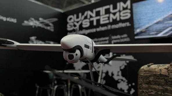 Quantum Systems (офіційне фото)