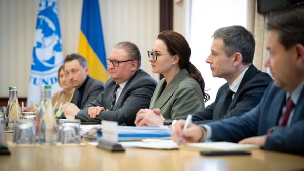 ПДВ для ФОП. Україна намагається пом’якшити обовʼязкові умови для відкриття нової програми МВФ – Bloomberg