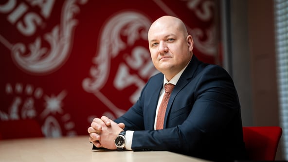 Артем Галкин
