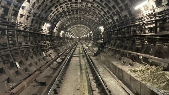 В Киеве запускают «челночное» движение метро между станциями «Демеевская» и «Теремки»
