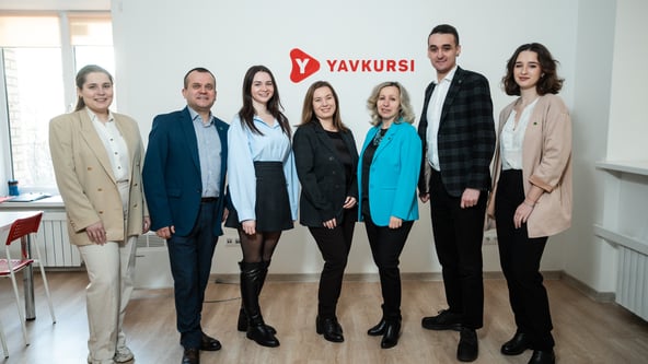 Команда освітнього проєкту «ЯвКурсі». Фото: Артем Галкін