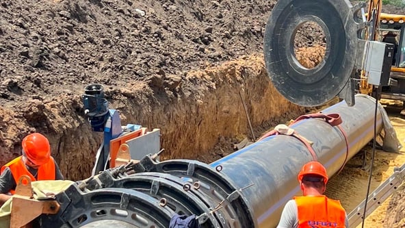 Стартувало будівництво водогону до населених пунктів, постраждалих від підриву Каховської ГЕС (фото)