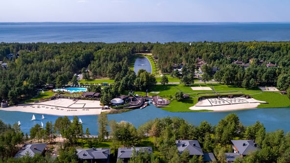Офіційна сторінка Riviera Village у Facebook