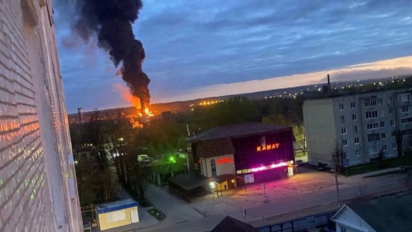 Безпілотники атакували кілька регіонів Росії. У Смоленській області уражені дві нафтобази (доповнено)