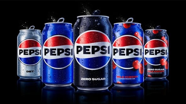 Pepsi впервые за 14 лет меняет логотип. Компания стремится отграничиться от напитков с сахаром