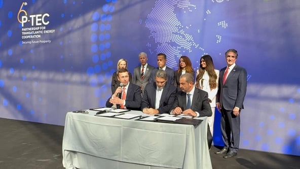 «Нафтогаз» договорился с греческой Atlantic LNG о поставках американского газа в Украину через их терминалы до 2050 года