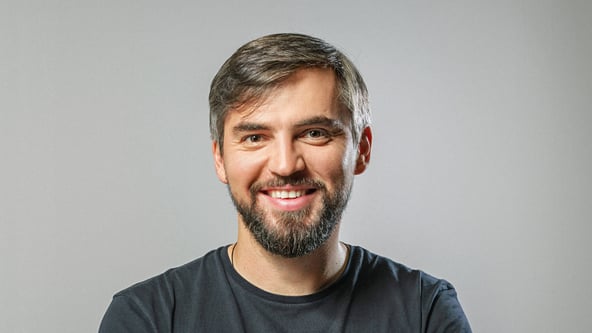 Александр Чекменев