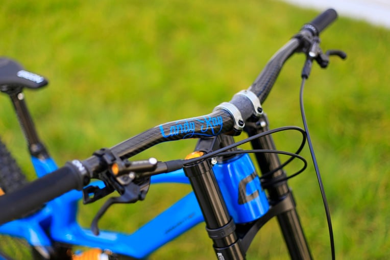facebook.com/antidotecarbonbikes