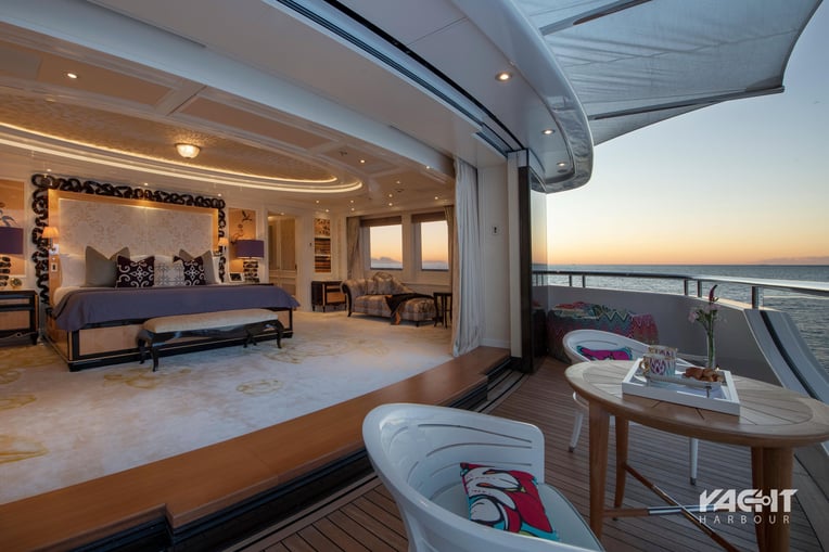 yachtharbour.com