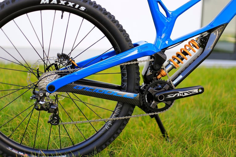 facebook.com/antidotecarbonbikes