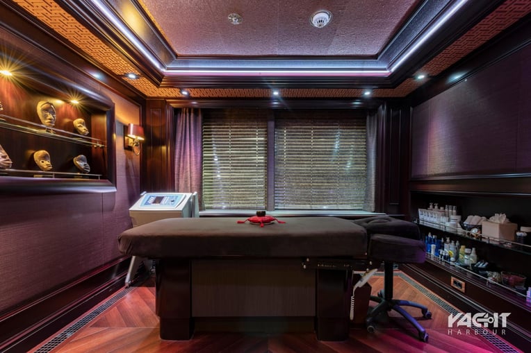 yachtharbour.com