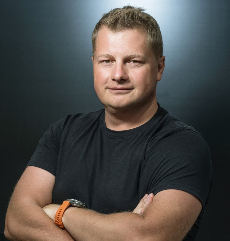 Олександр Чекменьов