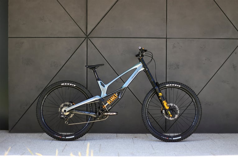 facebook.com/antidotecarbonbikes