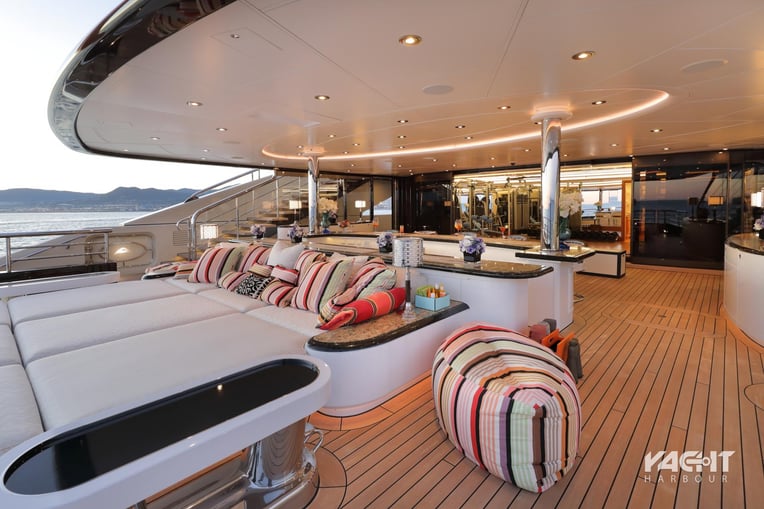 yachtharbour.com