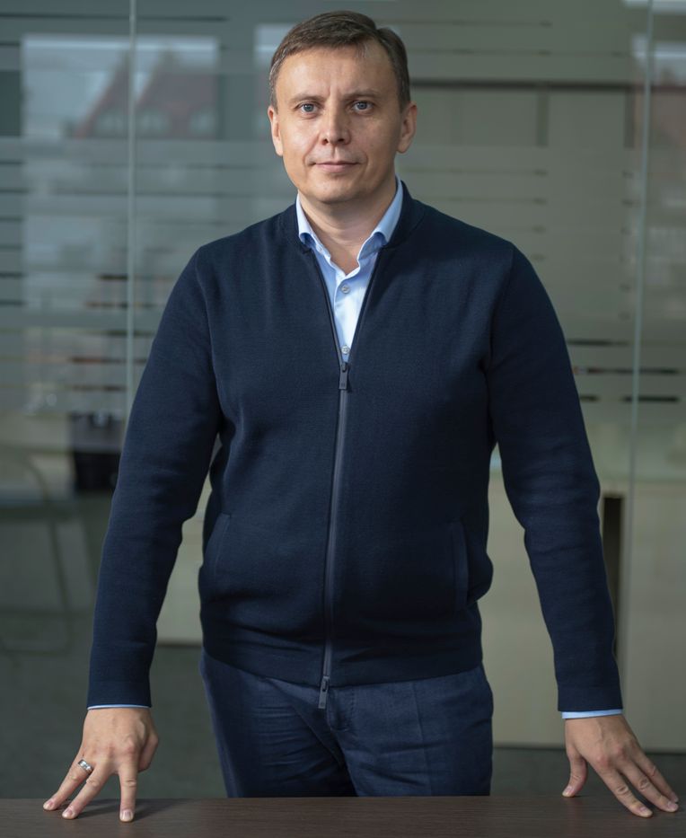 Александр Чекменев