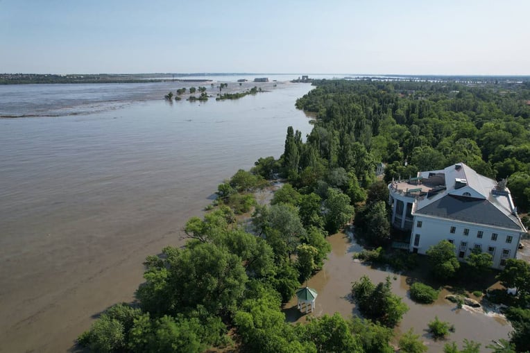 размещены в публичных соцсетях
