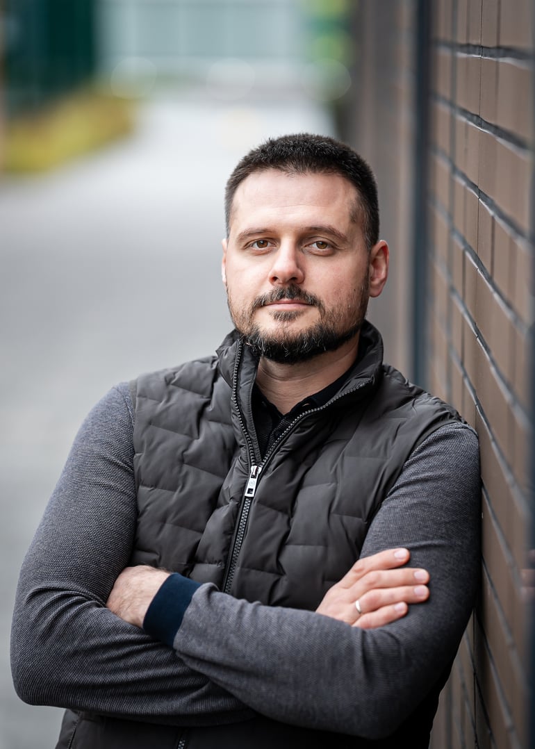 Артем Галкин