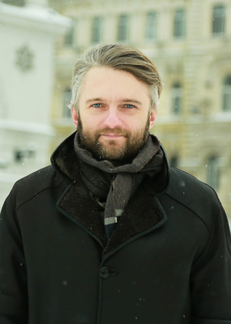 Олександр Чекменьов