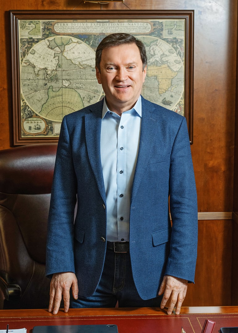 Олександр Чекменьов