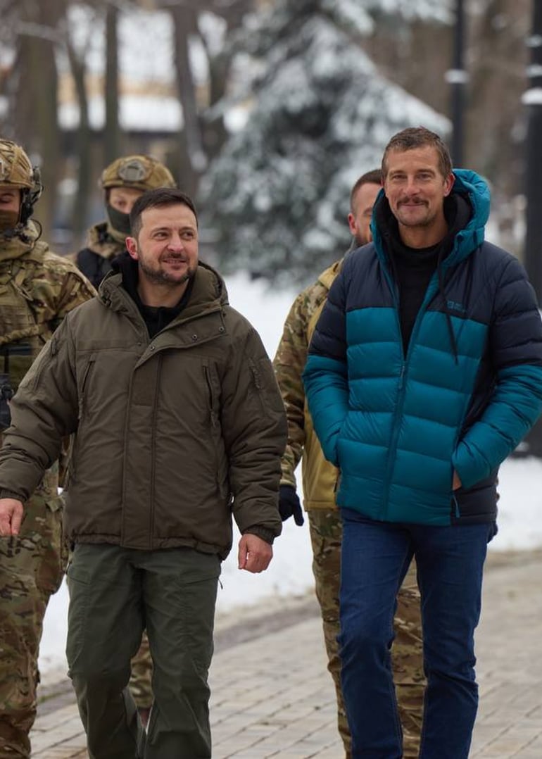Відомий британський телеведучий Бер Гріллз покаже воєнний Київ та розмову із Зеленським у шоу на Netflix