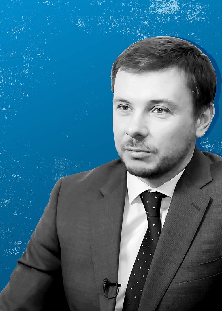 Роман Качур. Коллаж: Максим Золоедов. Использован скриншот из видео «Голос Америки»