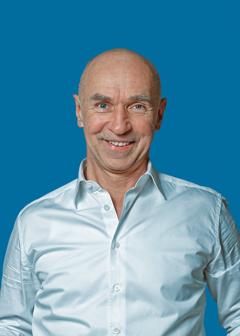 Олександр Чекменьов